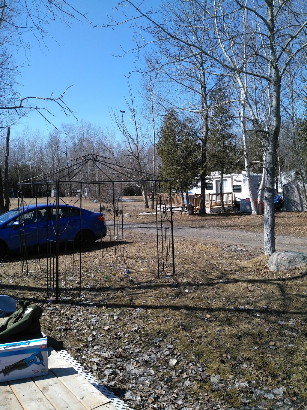 Summerbreeze Trailer Park | Trans-Canada Hwy, Cannington, ON L0E 1E0, Canada | Phone: (705) 437-4595