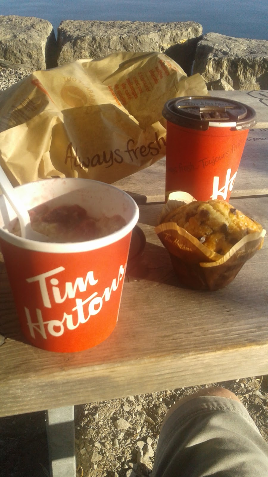 Tim Hortons | 133 Bay St N, Hamilton, ON L8R 2P5, Canada | Phone: (905) 525-6289