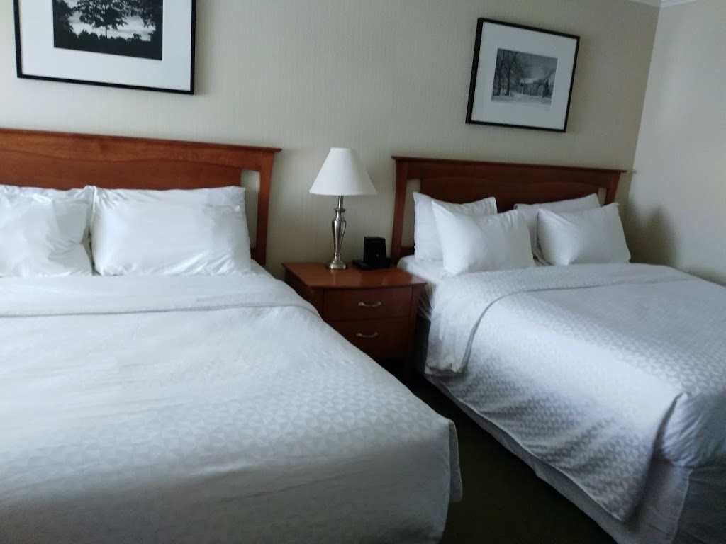 Hôtel Signature Québec | 7900 Rue du Marigot, Québec, QC G1G 6T8, Canada | Phone: (418) 627-8008
