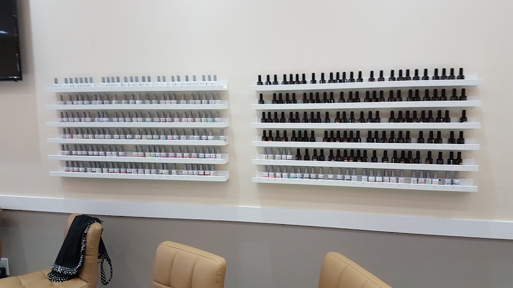 Pedi And Nails | 15 Ringwood Dr, Whitchurch-Stouffville, ON L4A 8C1, Canada | Phone: (905) 591-8288