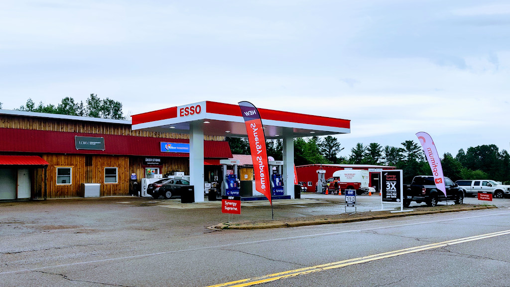 ALICE GENERAL STORE ESSO | 10679 Round Lake Rd, Pembroke, ON K8A 0K7, Canada | Phone: (613) 735-8307