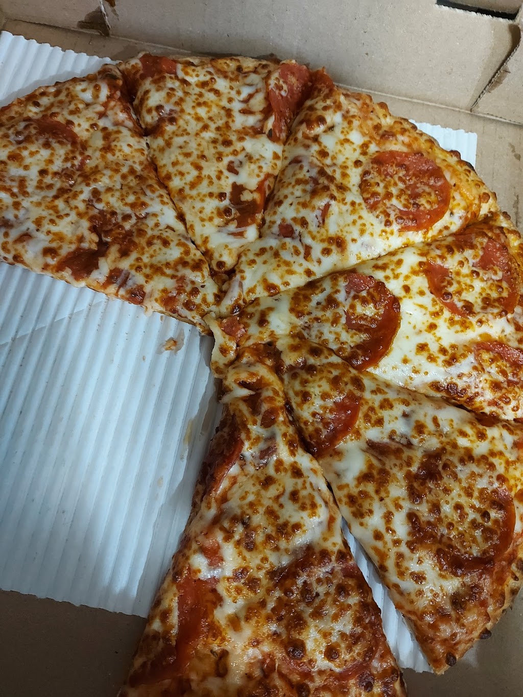 Best City Pizza | Kingsman Plaza 870 Queenston, Boulevard, Woodstock, ON N4T 0M4, Canada | Phone: (519) 539-9900