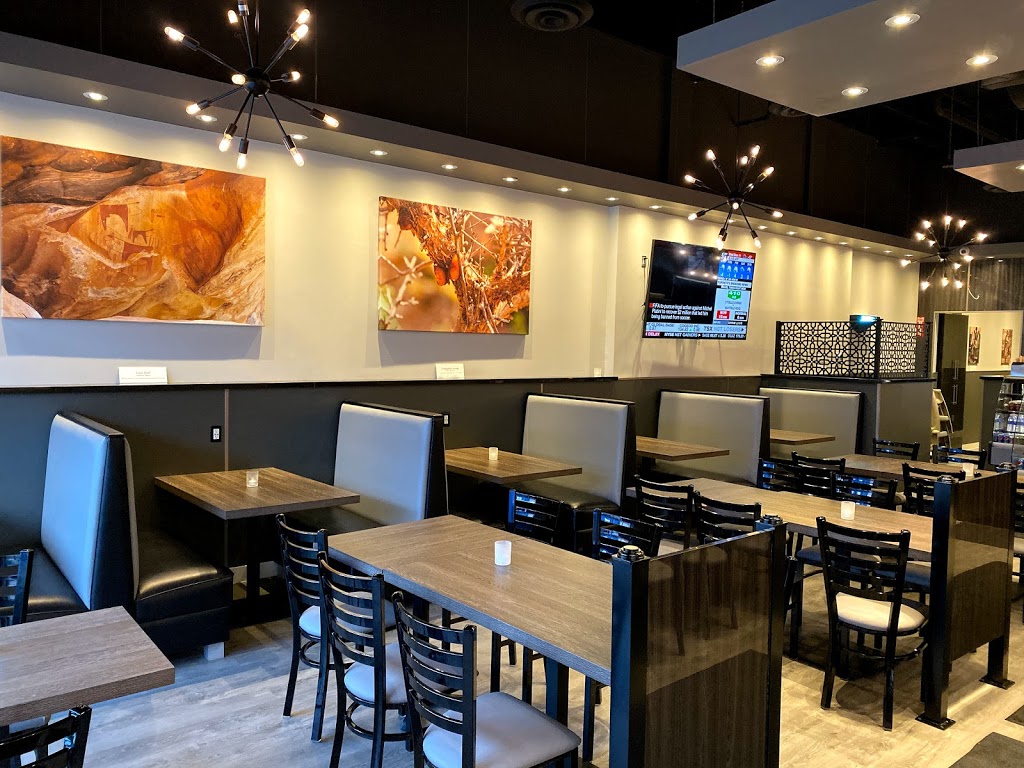 Xawaash | restaurant | 80 Courtneypark Dr E Unit K3, Mississauga, ON L5T 2Y3, Canada | 9056702525 OR +1 905-670-2525