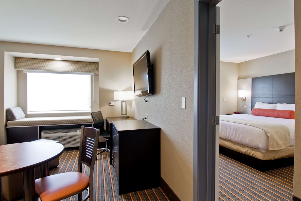 Best Western Plus Woodstock Inn & Suites | 811 Athlone Ave, Woodstock, ON N4V 0B6, Canada | Phone: (519) 537-2320