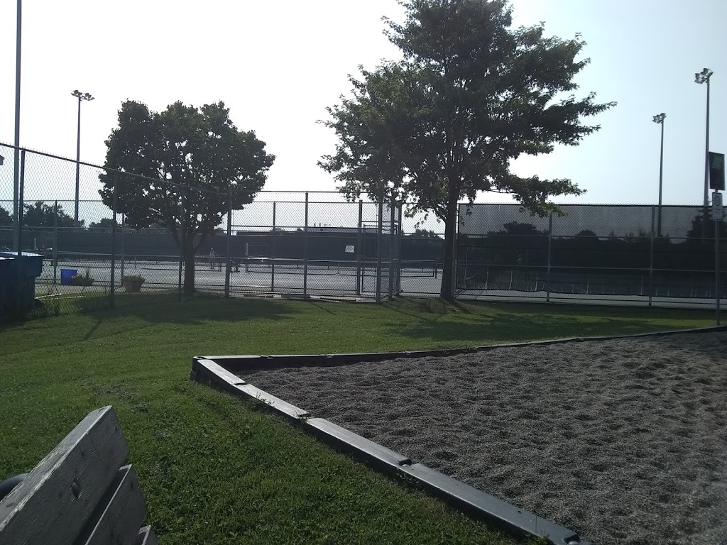Bronte Tennis Club | 2310 Bridge Rd, Oakville, ON L6L 2G6, Canada | Phone: (905) 847-8033