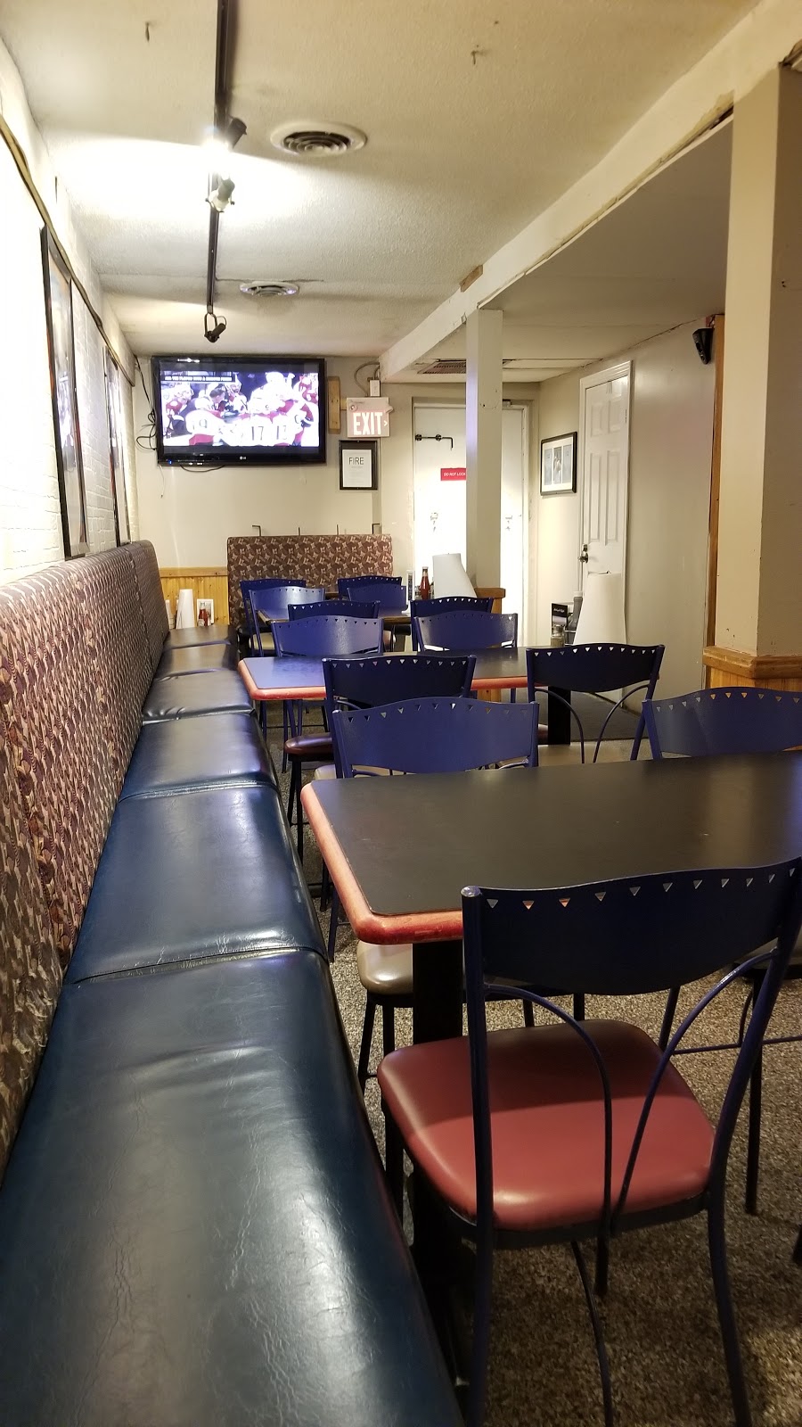 Sammys Rec Room | 10 Mt Pleasant St, Brantford, ON N3T 1S5, Canada | Phone: (519) 720-0000