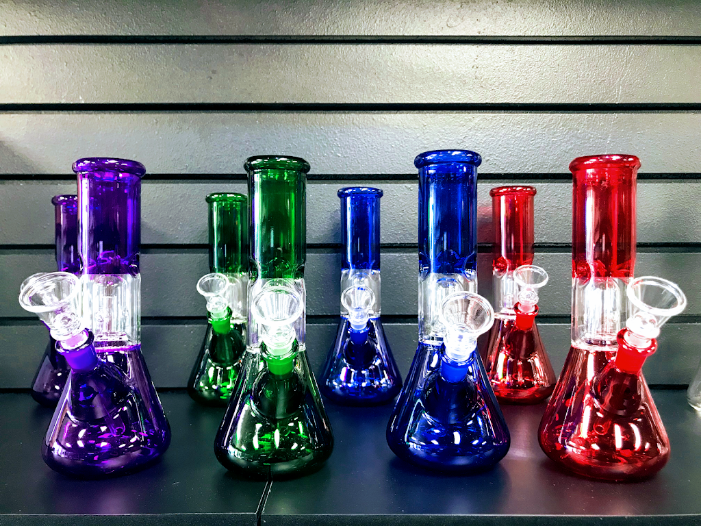 Royal Highness Bong & Vape | 14051 Victoria Trail NW, Edmonton, AB T5Y 2B6, Canada | Phone: (780) 760-9333
