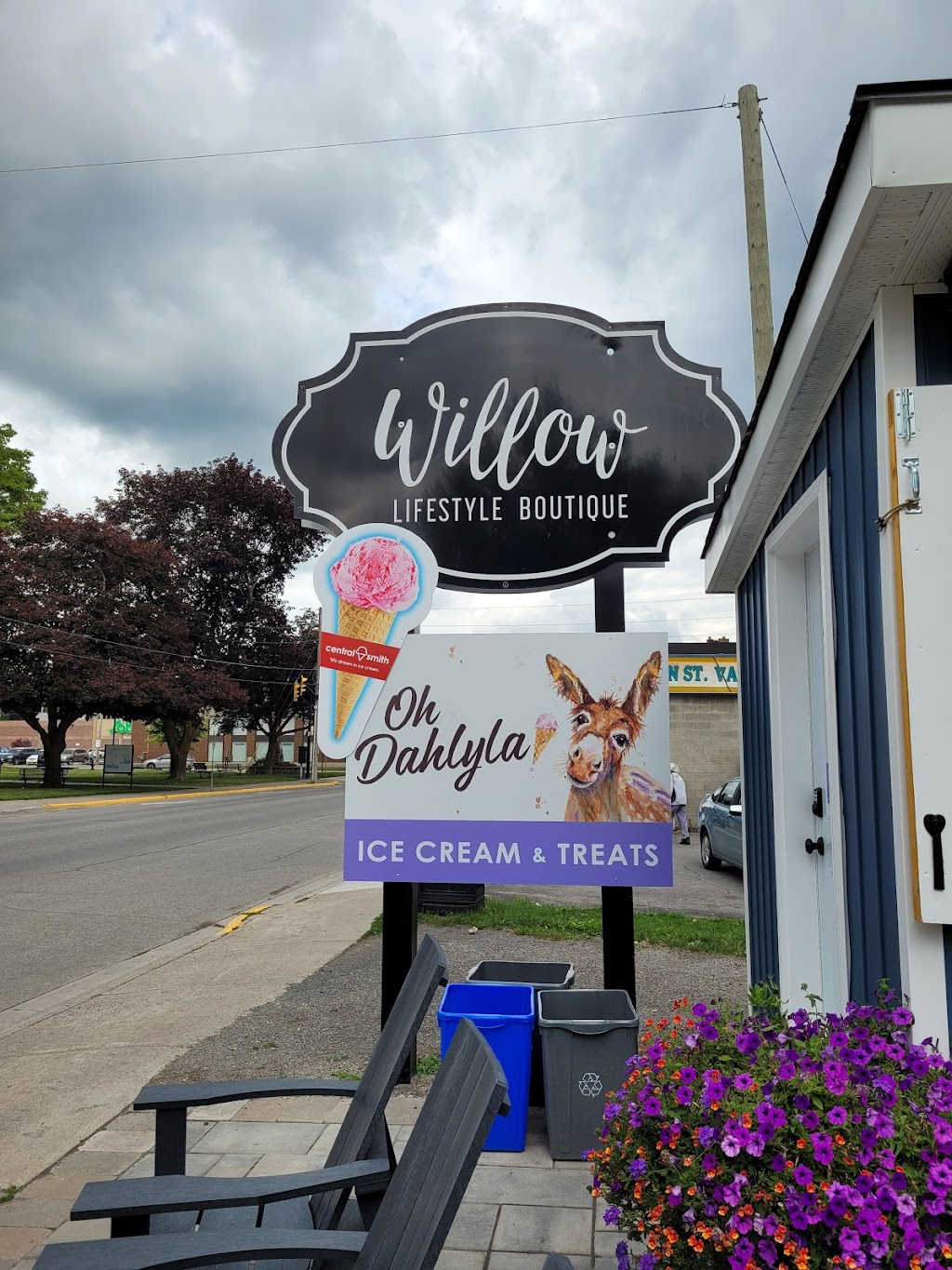 Oh Dahlyla, ice cream & treats | 79 Main St, Brighton, ON K0K 1H0, Canada | Phone: (905) 269-4339