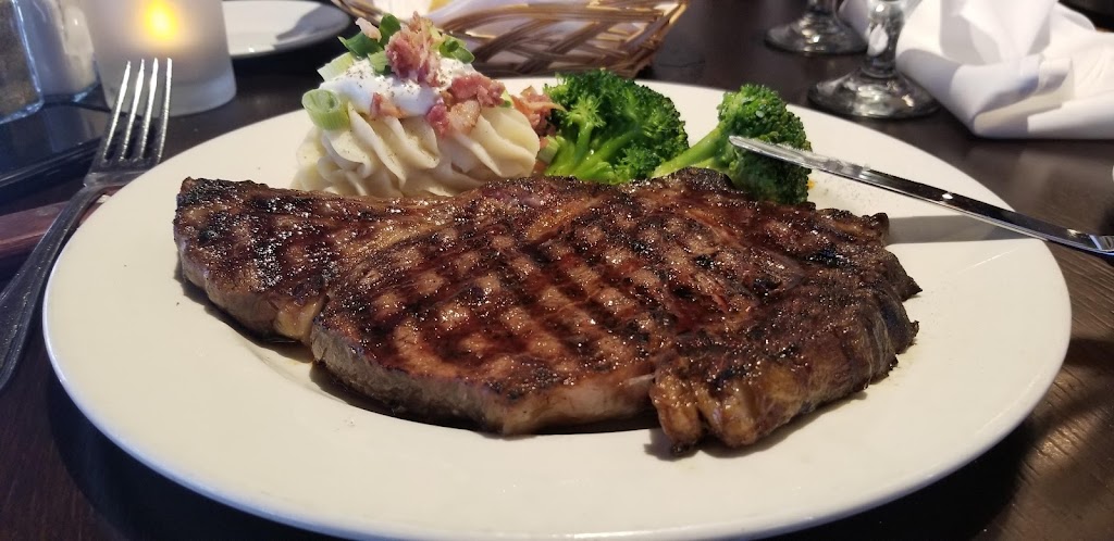 CattleBaron Steakhouse NE - Airport | 3340 26 St NE, Calgary, AB T1Y 4T7, Canada | Phone: (403) 250-2595