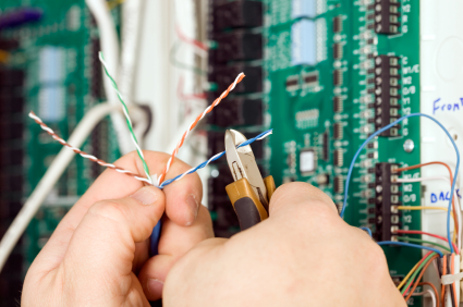 Master In Electric | 26 McEwan Dr W #5, Bolton, ON L7E 1E6, Canada | Phone: (905) 857-6752