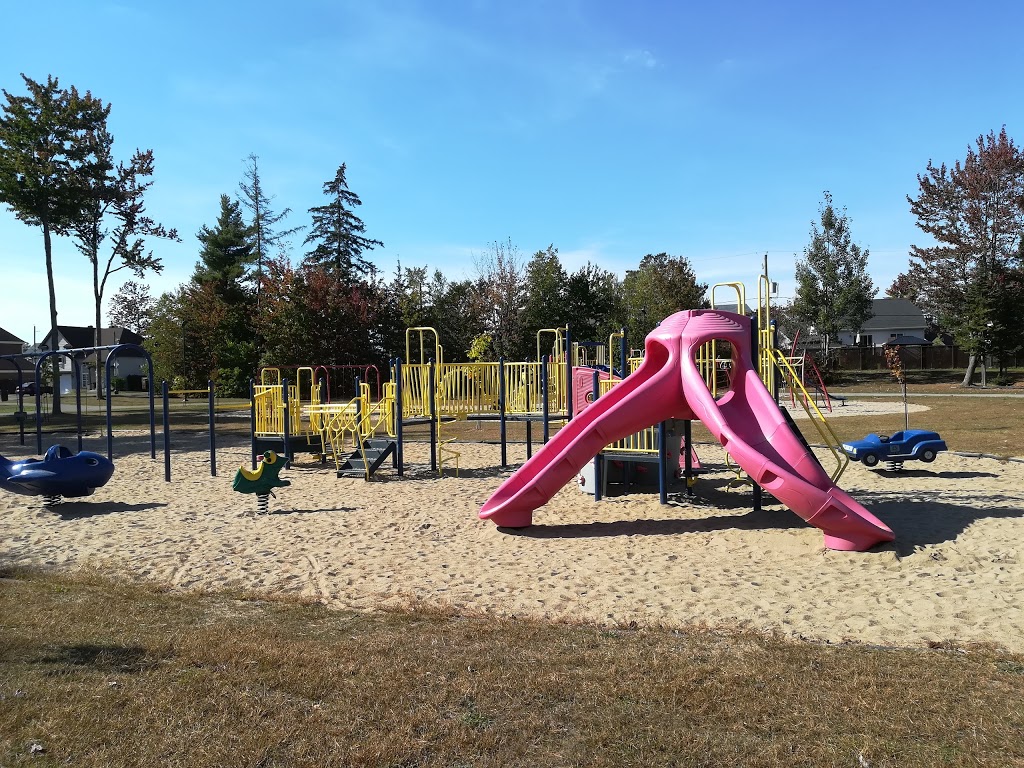 Parc de lHortensia | 1680 Rue de lHortensia, Terrebonne, QC J7M 0B1, Canada | Phone: (450) 961-2001