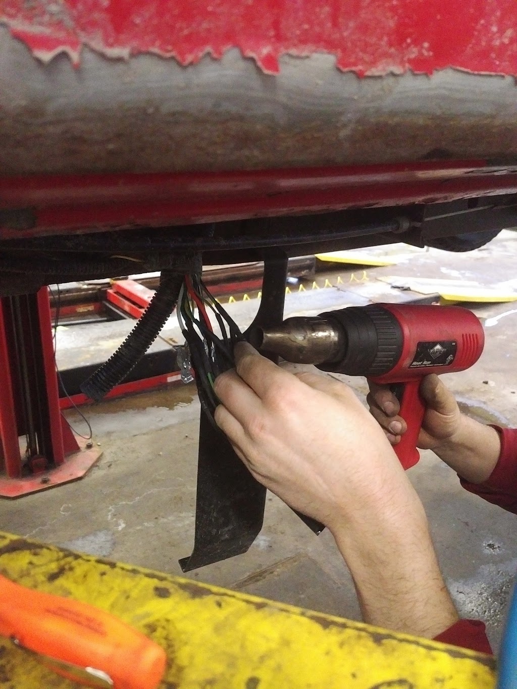 Wagorns Garage | 1349 Cyrville Rd, Gloucester, ON K1B 3L7, Canada | Phone: (613) 749-4911