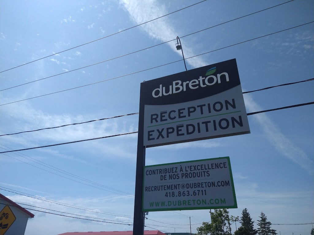 Les Viandes du Breton inc. | 150 Chem. des Raymond, Rivière-du-Loup, QC G5R 5X8, Canada | Phone: (418) 863-6711