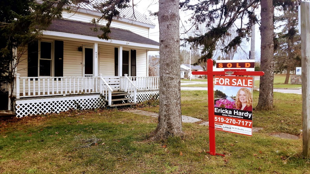 Ericka Hardy, Sales Representative, Royal LePage RCR | 900 10th St W, Owen Sound, ON N4K 5R9, Canada | Phone: (519) 270-7177