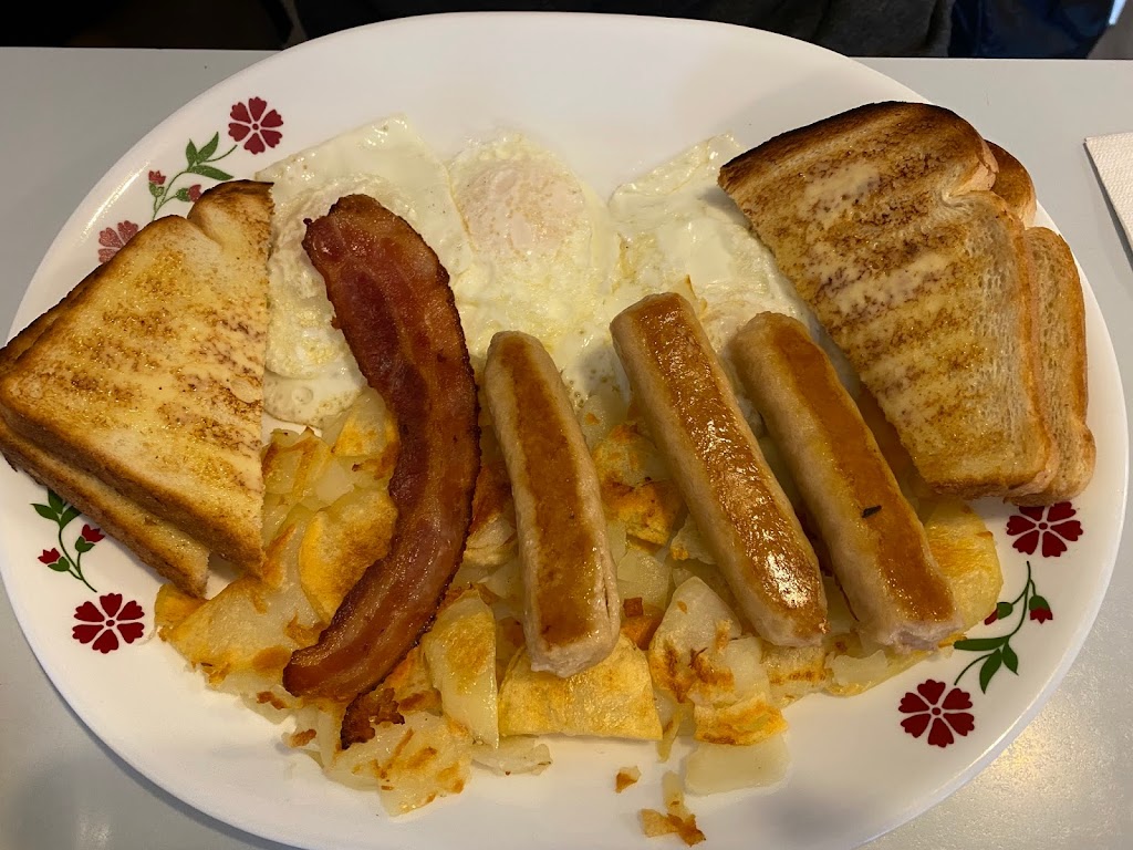 Amelia Restaurant | 640 12th St, New Westminster, BC V3M 4J4, Canada | Phone: (604) 522-3288