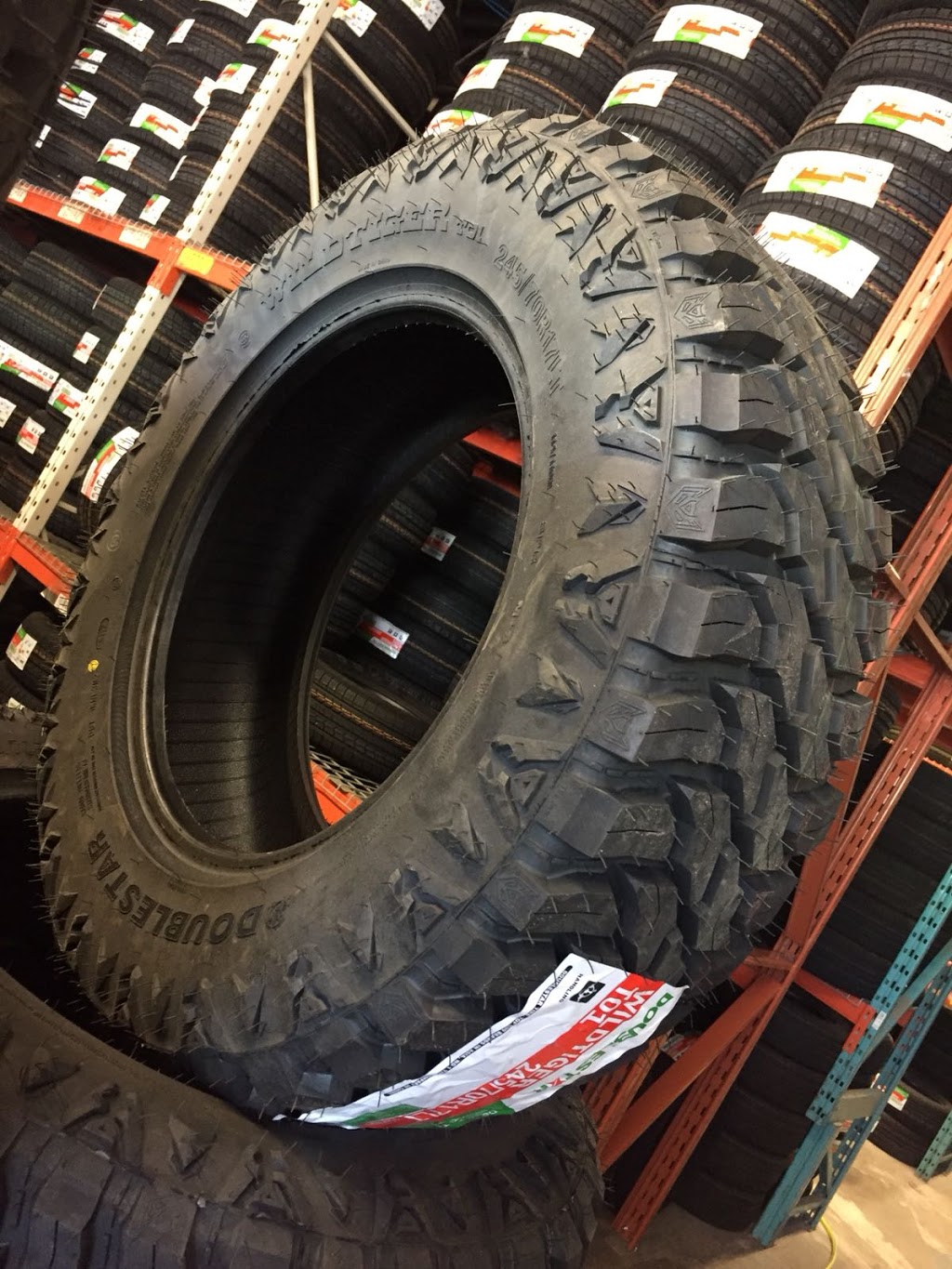 DoubleStar Tire | 2395 Cawthra Rd, Mississauga, ON L5A 2W8, Canada | Phone: (905) 276-4395