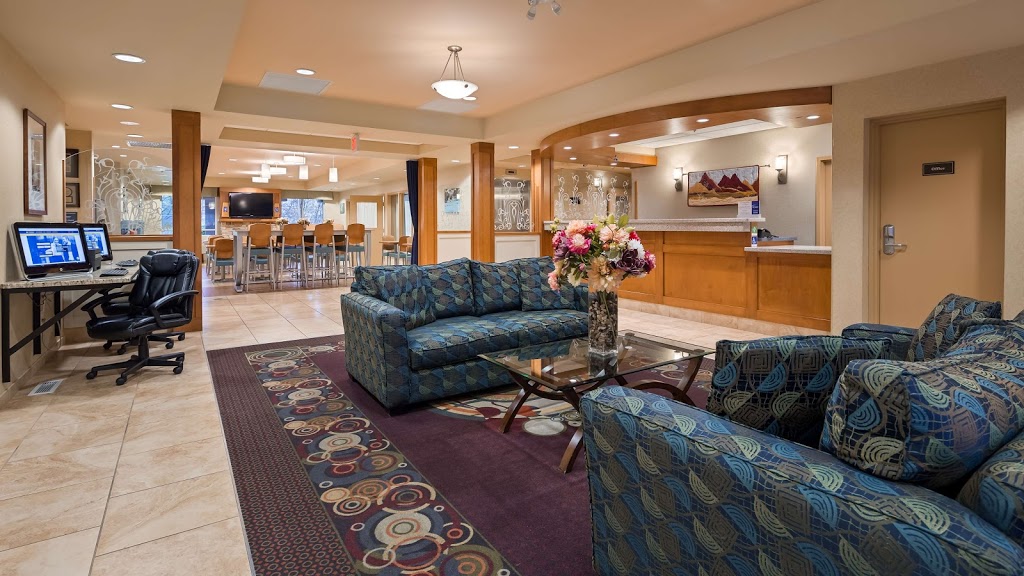 Best Western Plus Chemainus Inn | 9573 Chemainus Rd, Chemainus, BC V0R 1K5, Canada | Phone: (250) 246-4181