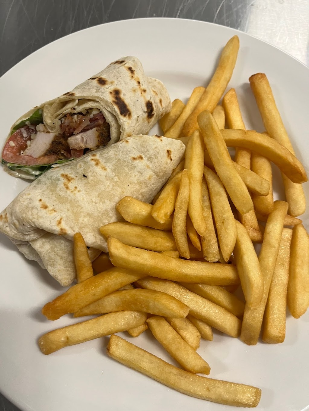 Jolly Rogers Grill | 591 Read Dr Unit 1C, Summerside, PE C1N 5C2, Canada | Phone: (902) 303-3826