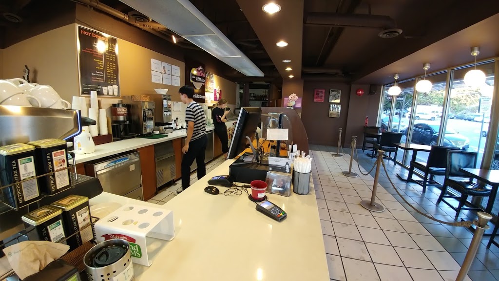 The White Coffee & Ice Cream | 14909 Marine Dr, White Rock, BC V4B 1C2, Canada | Phone: (778) 294-0309