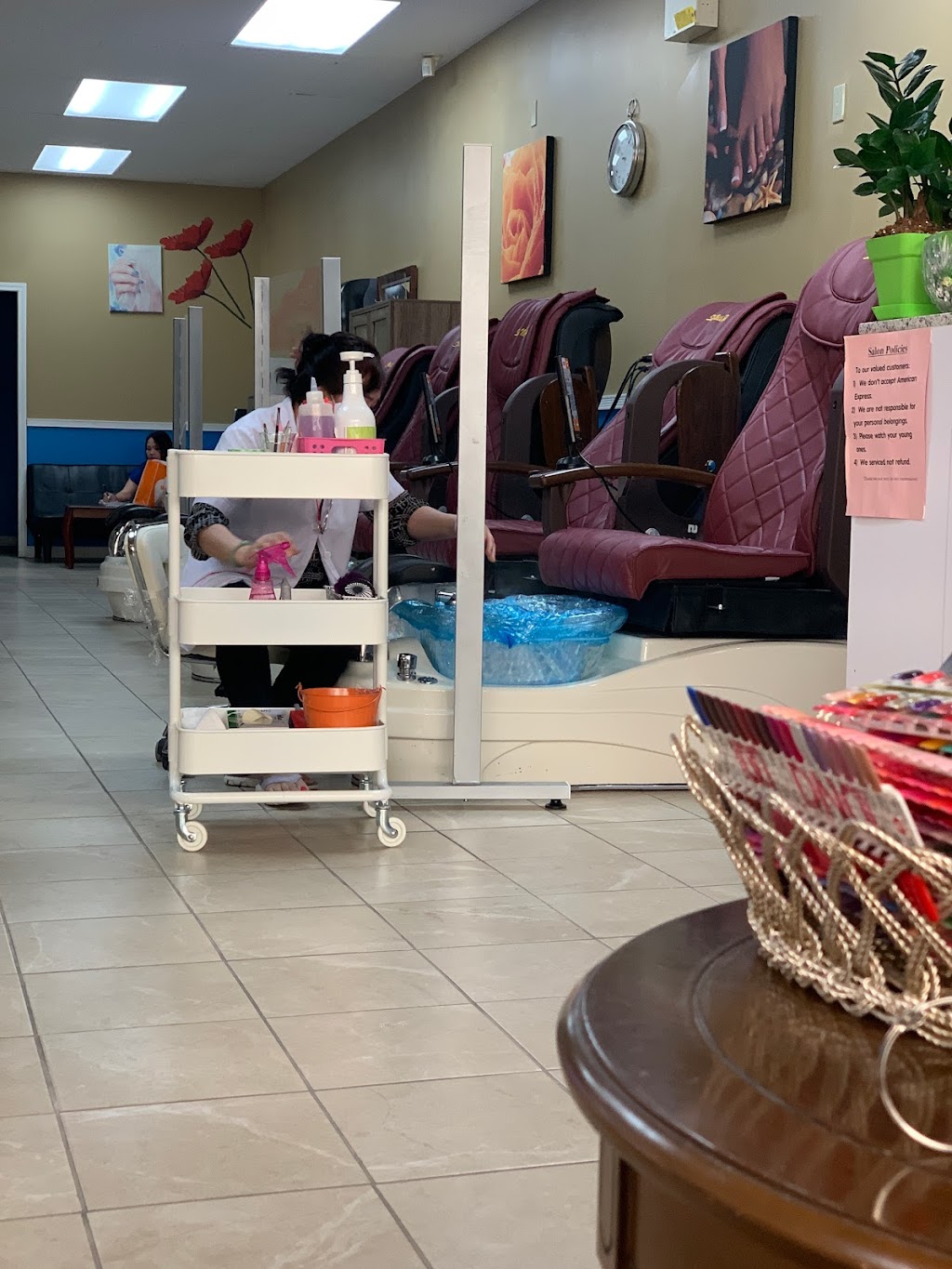 She Nails Abbotsford | 33324 South Fraser Way #9, Abbotsford, BC V2S 2B4, Canada | Phone: (604) 746-1401