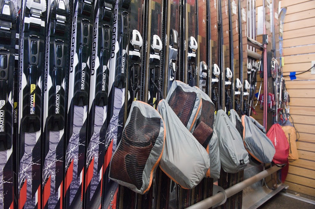 Wilson Mountain Sports | Building A, Samson Mall, 101 Lake Louise Dr, Lake Louise, AB T0L 1E0, Canada | Phone: (403) 522-3636