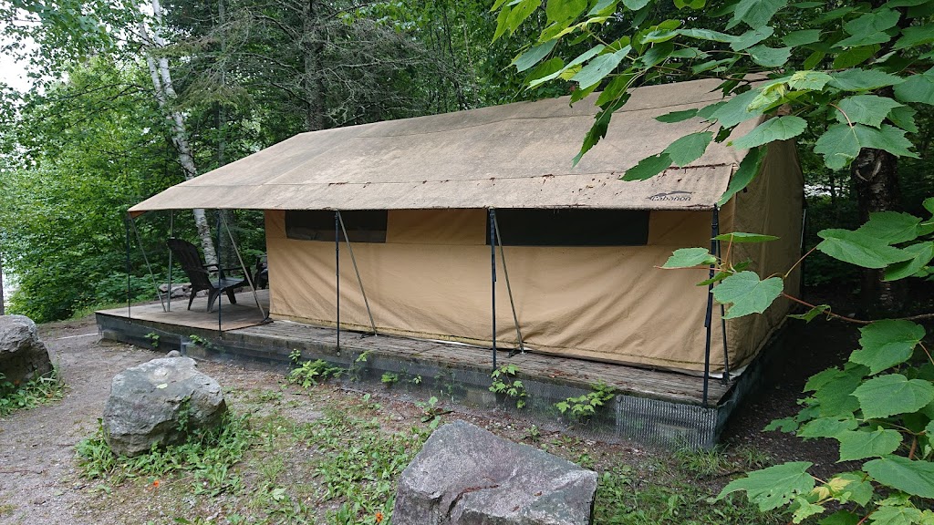 Camping Lac-Rapide | QC-117, La Vallée-de-la-Gatineau, QC J0W 2C0, Canada | Phone: (819) 860-1557