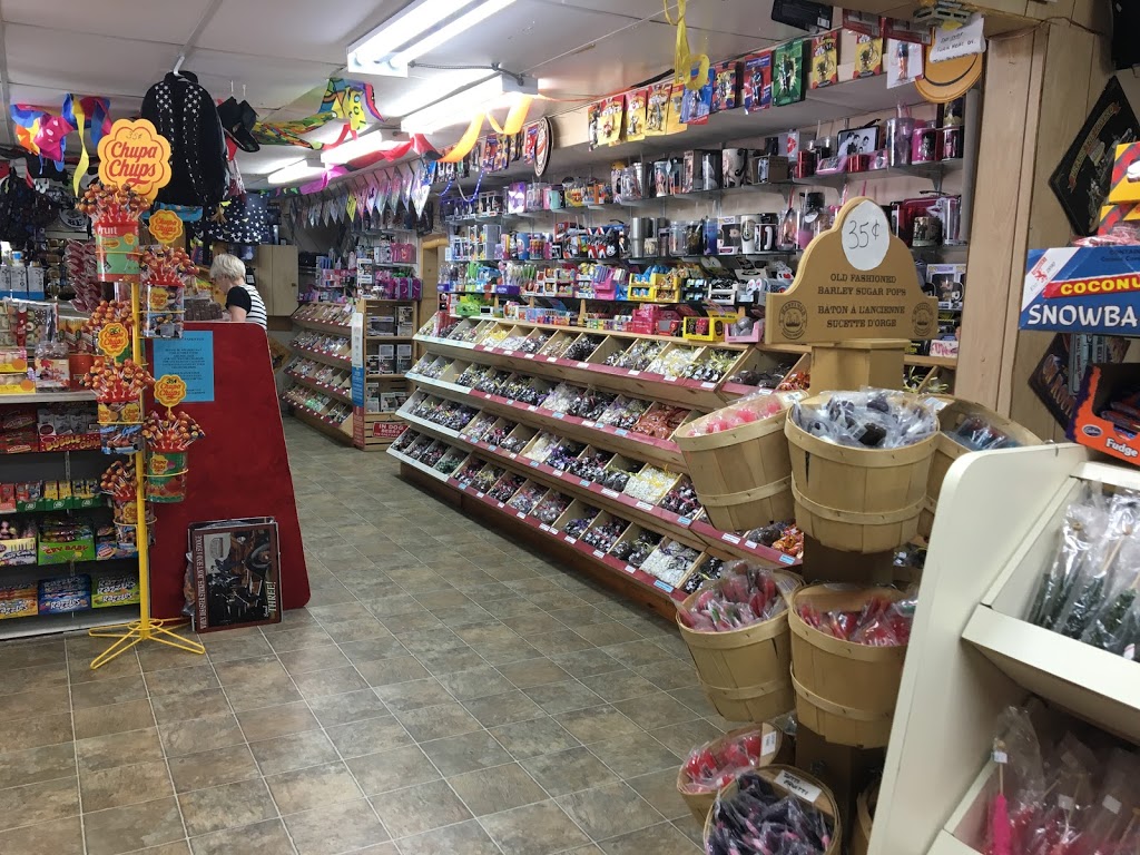 The Candy Shoppe | 8903 11 Hwy North,, Orillia, ON L3V 6H3, Canada | Phone: (705) 327-8337