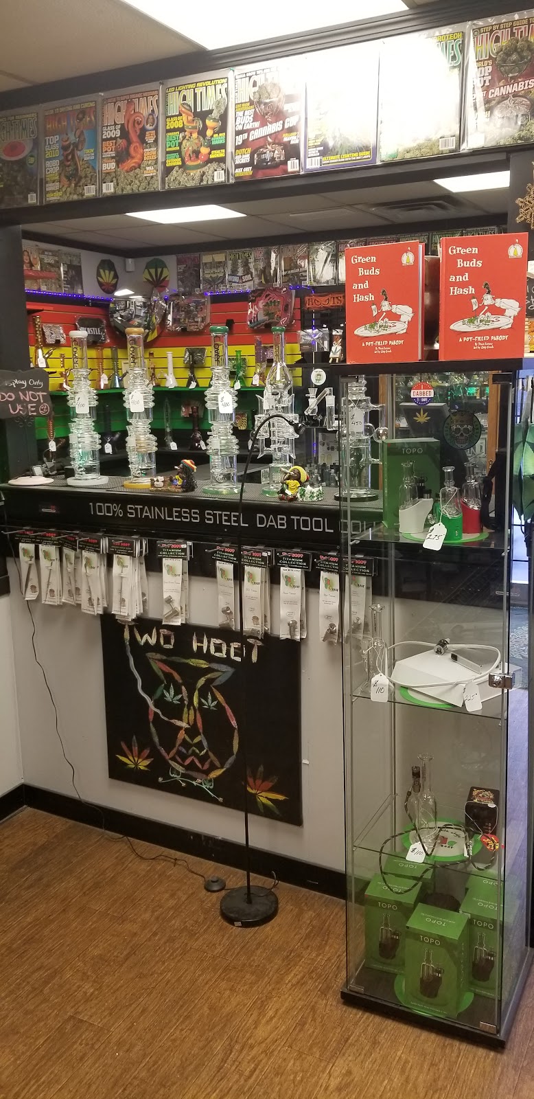 Two Hoot on Main | 126A Main St N, Airdrie, AB T4B 0R3, Canada | Phone: (403) 980-4668