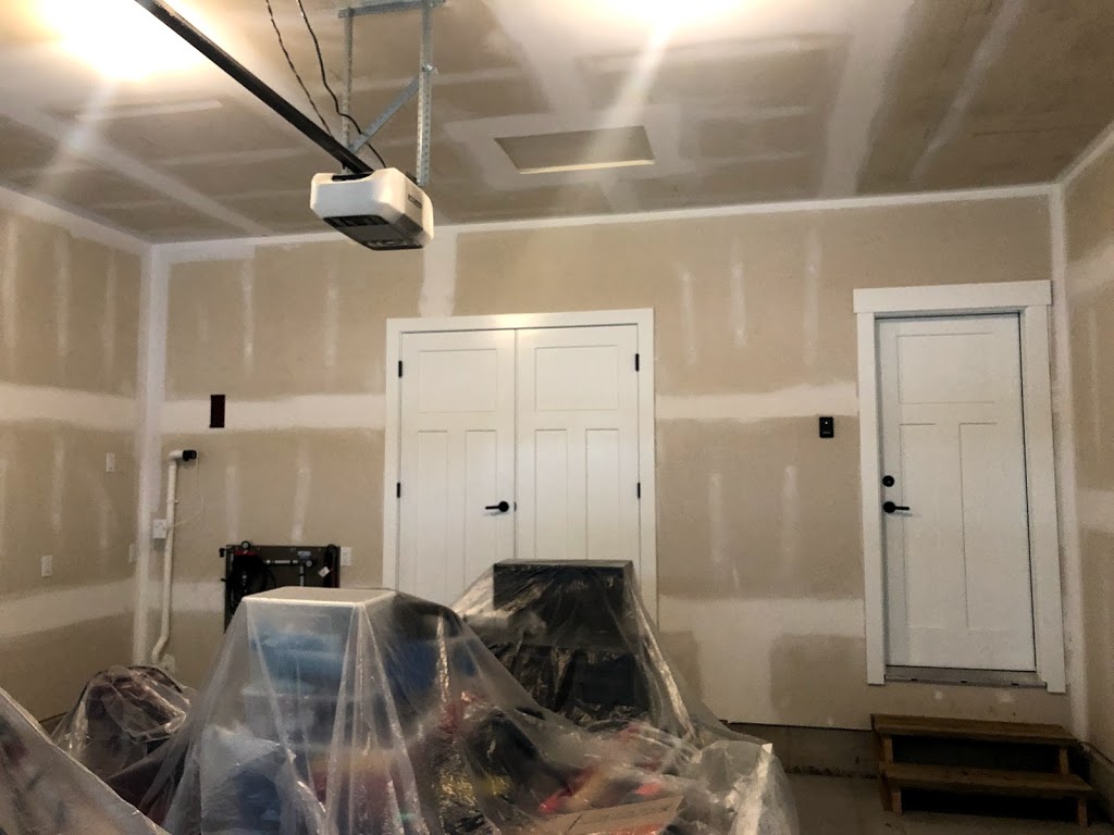 House 2 Home Painting | 44687 Anglers Blvd, Chilliwack, BC V2R 3J9, Canada | Phone: (604) 845-5030