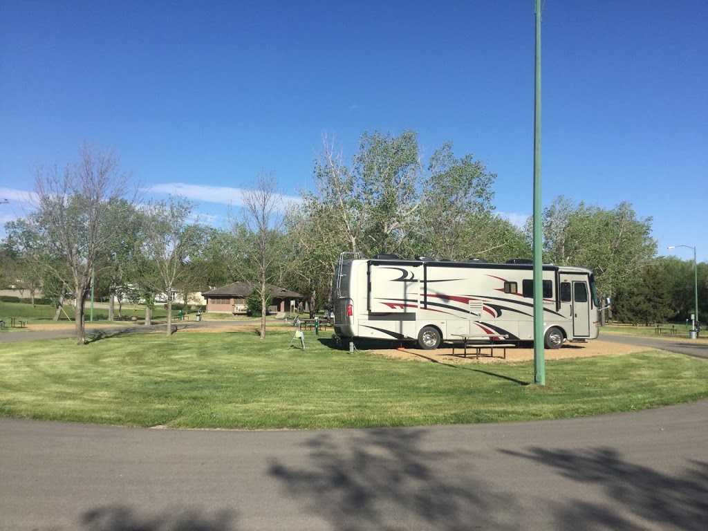 River Park Campground | 403 Confederation Dr, Weyburn, SK S4H 2G9, Canada | Phone: (306) 848-3273
