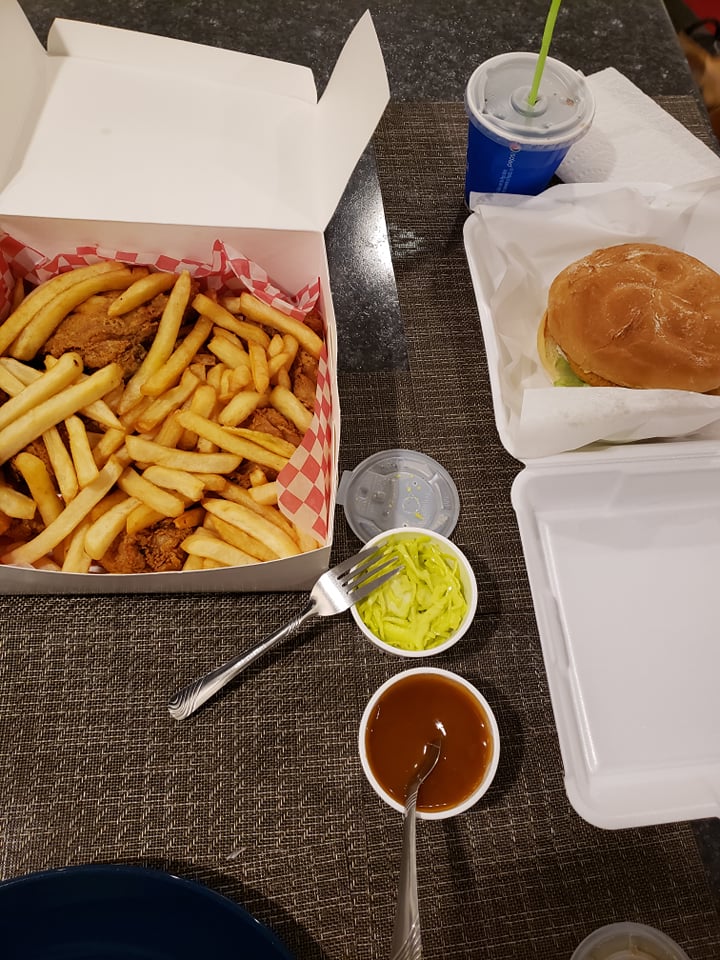 Ranjy’s Restaurant | 15783 Boul. de Pierrefonds, Pierrefonds, QC H9H 3X6, Canada | Phone: (514) 360-5454