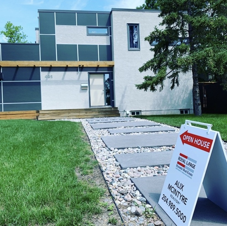 Alix McIntyre Realtor - Royal LePage Dynamic | 3-1450 Corydon Ave, Winnipeg, MB R3N 0J3, Canada | Phone: (204) 989-5000