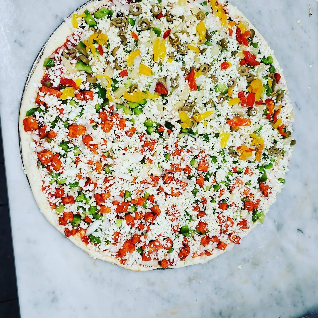 City South Pizza Milton | 101 James Snow Pkwy N Unit 3, Milton, ON L9E 0H4, Canada | Phone: (905) 878-6555