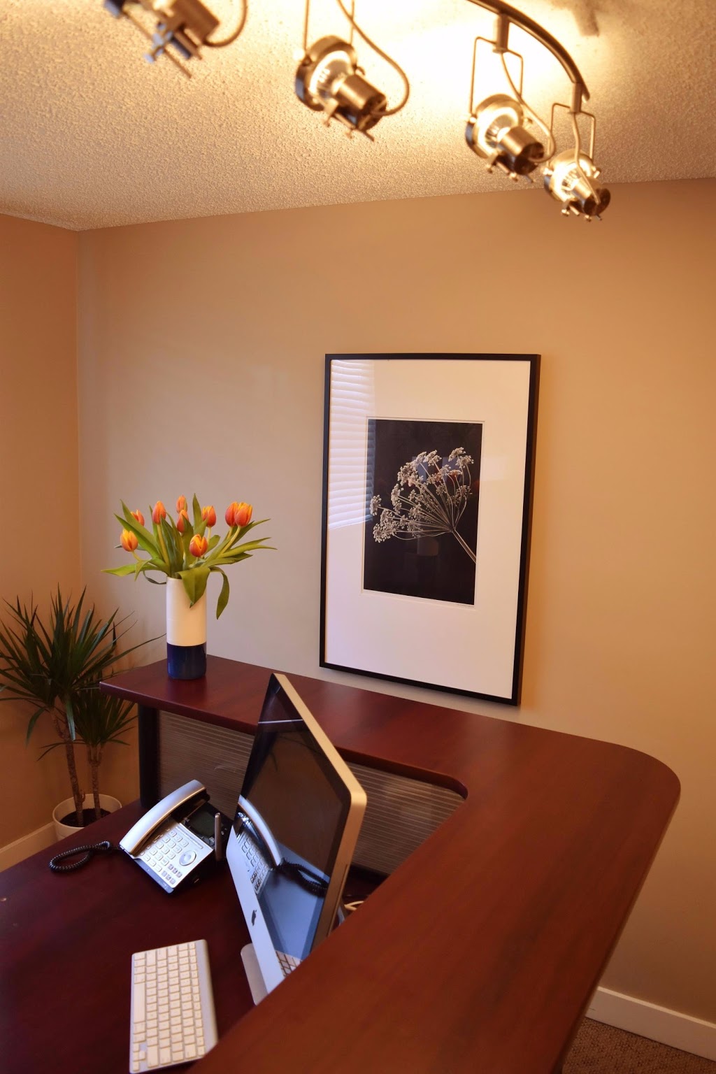 Alpine Osteo | 2719 Centre St N, Calgary, AB T2E 2V5, Canada | Phone: (587) 356-2199