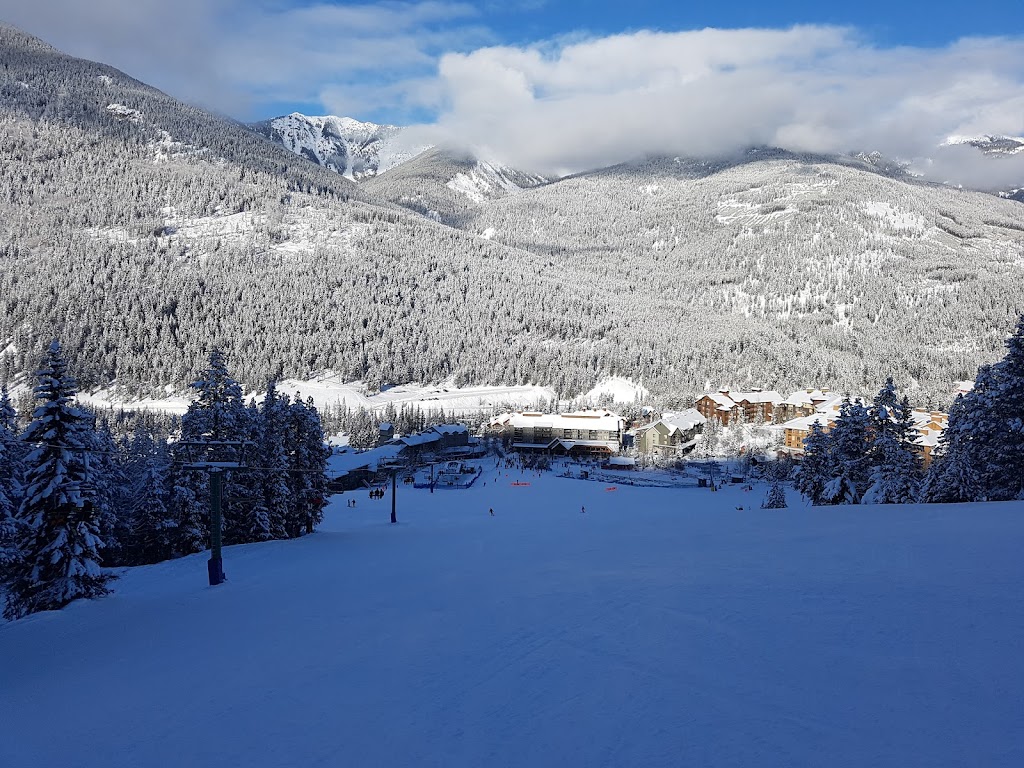 The Great Hall | 2050 Summit Dr, Panorama, BC V0A 1T0, Canada | Phone: (800) 663-2929