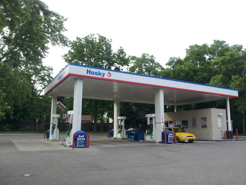 HUSKY | 371 Queen St S, Mississauga, ON L5M 1M3, Canada | Phone: (905) 542-2275
