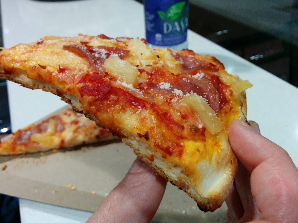 Pizza Nova | 854 Eglinton Ave E, East York, ON M4G 2L1, Canada | Phone: (416) 439-0000