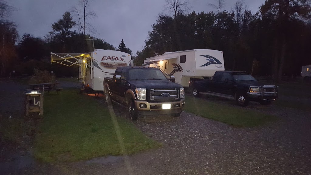 Niagara Falls Campground & Lodging | 2405 Niagara Falls Blvd, Niagara Falls, NY 14304, USA | Phone: (716) 731-3434