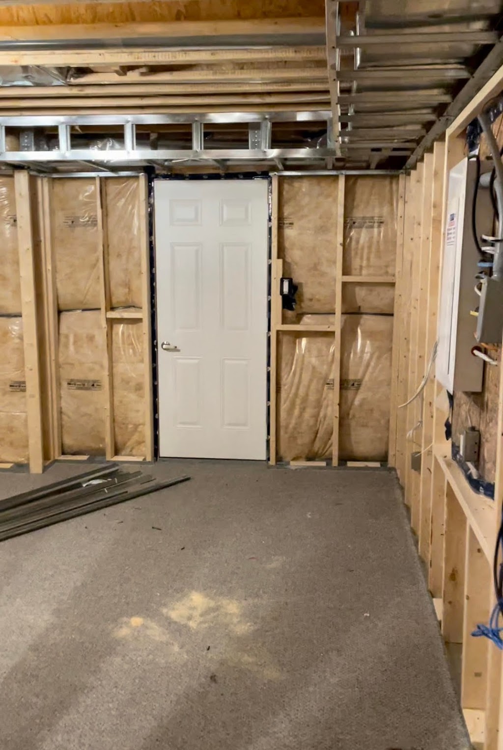EMC Basement Framing & Decks Innisfil | 1854 Lamstone St, Innisfil, ON L9S 4Z9, Canada | Phone: (647) 962-3146