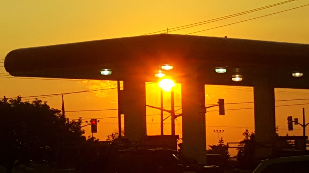 Petro-Canada | 2430 Homer Watson Blvd, Kitchener, ON N2G 3W5, Canada | Phone: (519) 896-7945