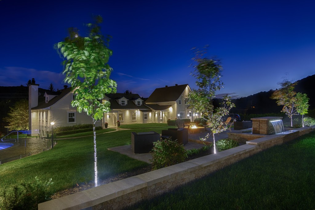 Auberge Sous LEdredon B&B | 777 Rue Principale, Saint-Sauveur, QC J0R 1R2, Canada | Phone: (450) 227-3131