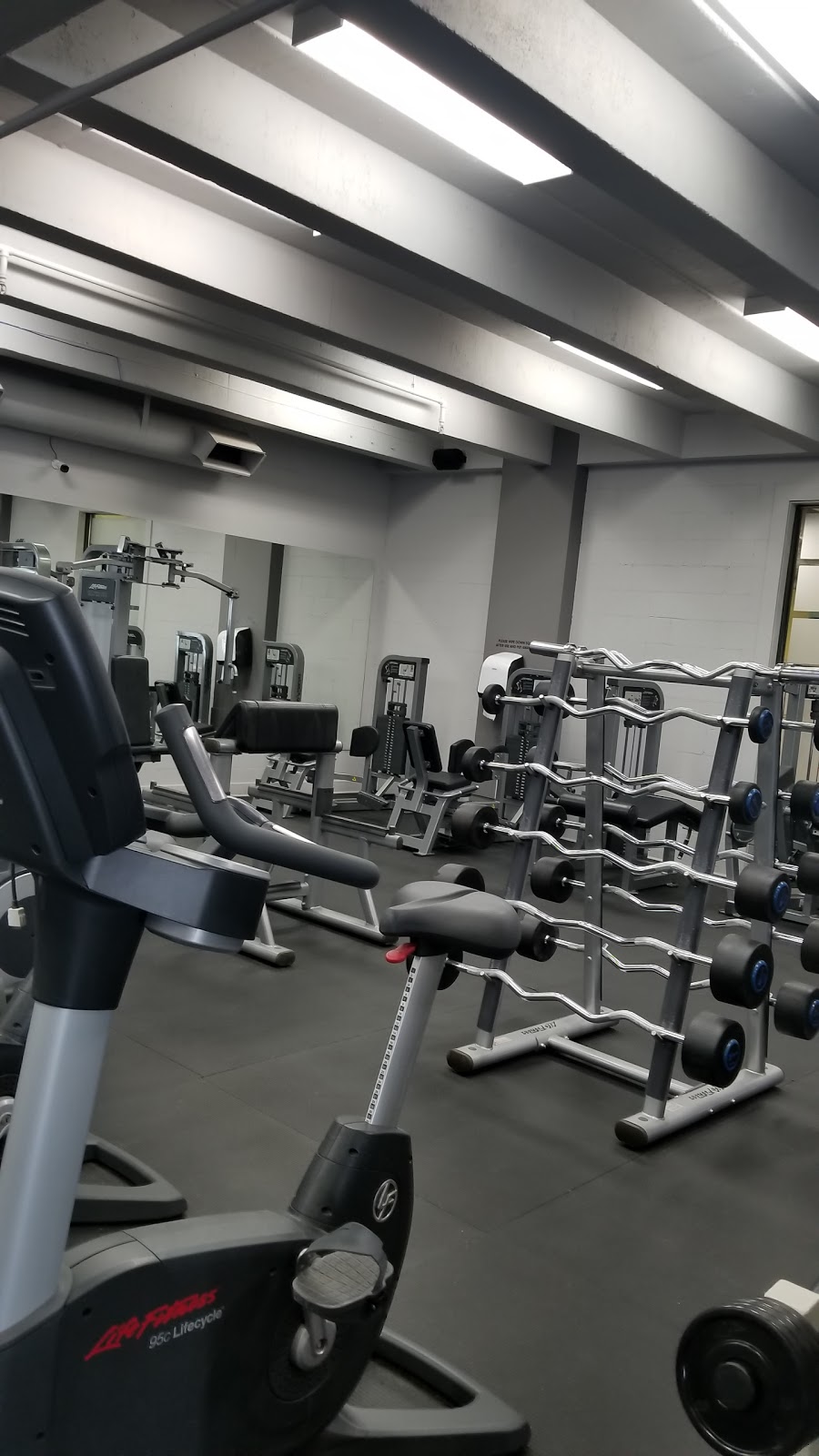 Pure Gym & Juicery | 21 Lakeshore Dr W, Penticton, BC V2A 7M5, Canada | Phone: (778) 476-5746