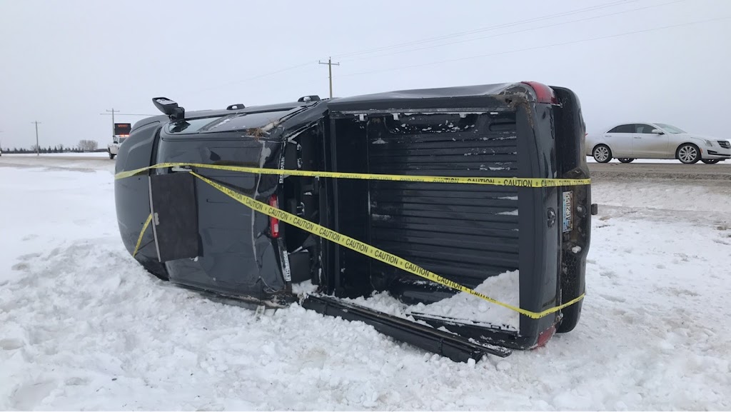 Yellow Hook Towing | 704 Westridge Rd, Strathmore, AB T1P 1H8, Canada | Phone: (403) 901-0087
