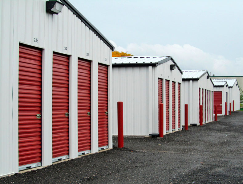 Fort Henry Self Storage | 294 Henry St, Brantford, ON N3S 7R5, Canada | Phone: (519) 757-0000