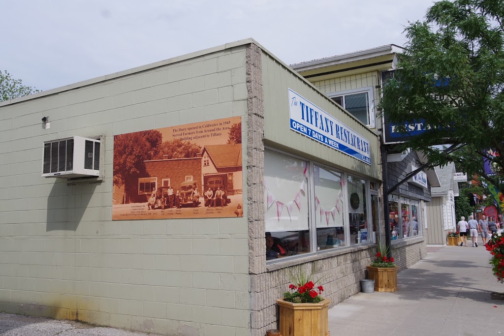 Tiffany Dining Lounge & Restaurant | 26 Coldwater Rd, Coldwater, ON L0K 1E0, Canada | Phone: (705) 686-3676
