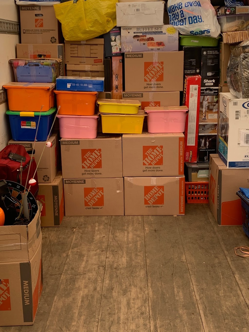 JK Movers & Logistics | 22 Sandybay Ave, Kitchener, ON N2A 0H7, Canada | Phone: (647) 571-4040