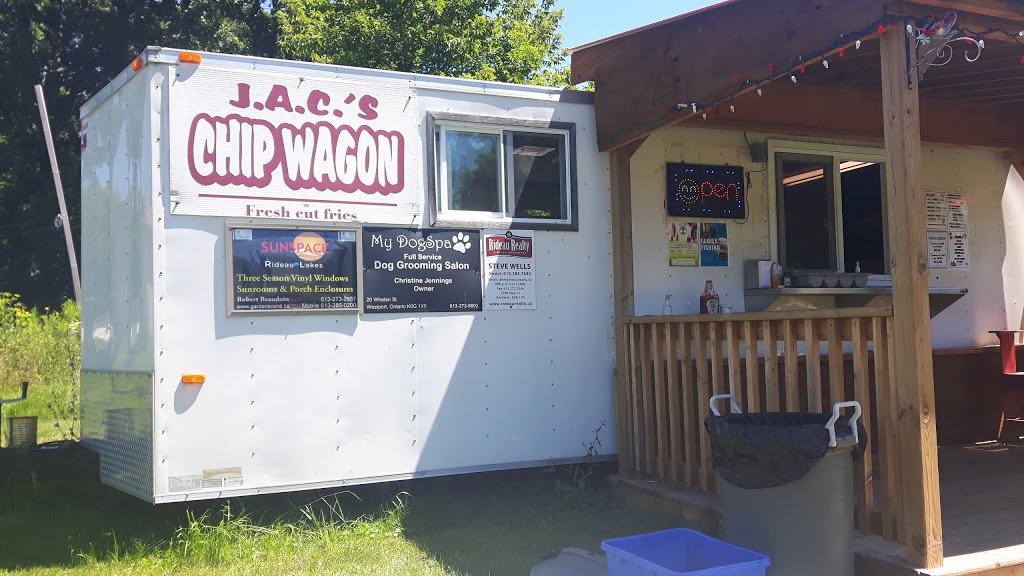 JACs Chip Wagon | 0 County Rd 42, Newboro, ON K0G 1P0, Canada | Phone: (613) 876-5454
