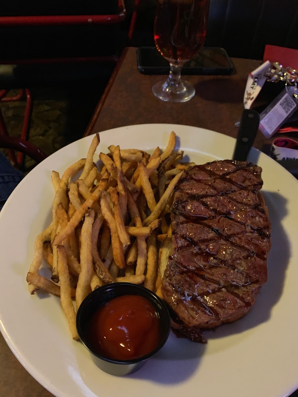 Gaffers Restaurant & Lounge | 23020 Provincial Trunk Hwy 44, Lockport, MB R1A 3R9, Canada | Phone: (204) 757-2350