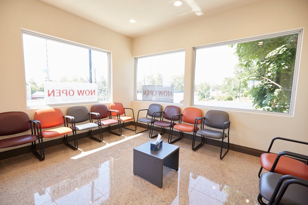 The Queen Pharmacy | 5025 Creditview Rd, Mississauga, ON L5V 3E5, Canada | Phone: (905) 826-5555