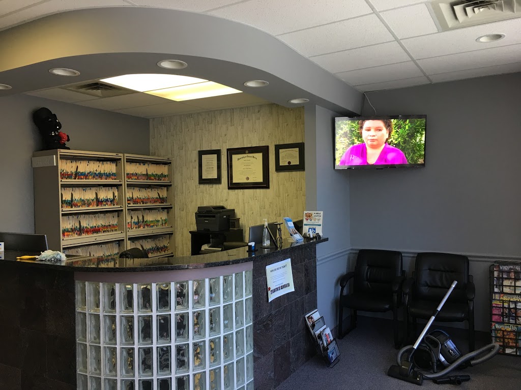 Parkway Family Dental | Windsor Ontario Dentist | 2825 Lauzon Pkwy, Windsor, ON N8T 3H5, Canada | Phone: (519) 948-0101